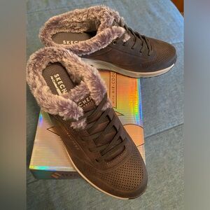 Skechers Uno Cozy Air
